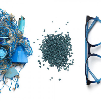 Nachhaltige Brillenmaterial aus Fischernetzen, zu Granualt zerkleinert.